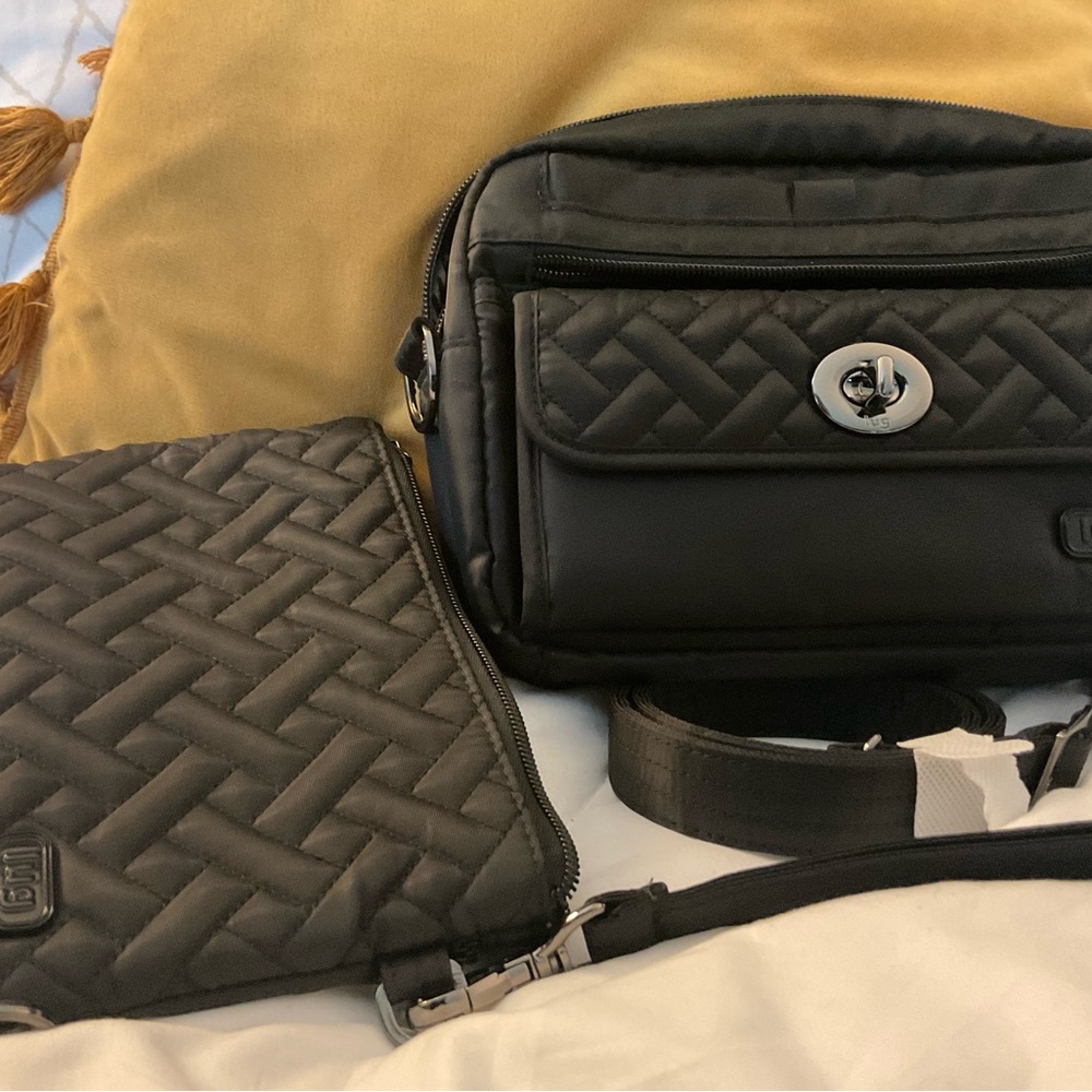 Lug Switch Crossbody Bag with Peekaboo Wristlet, excellent condition
